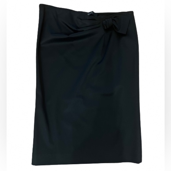 Gucci Knee-length Knot detail Black Skirt - Picture 6 of 10